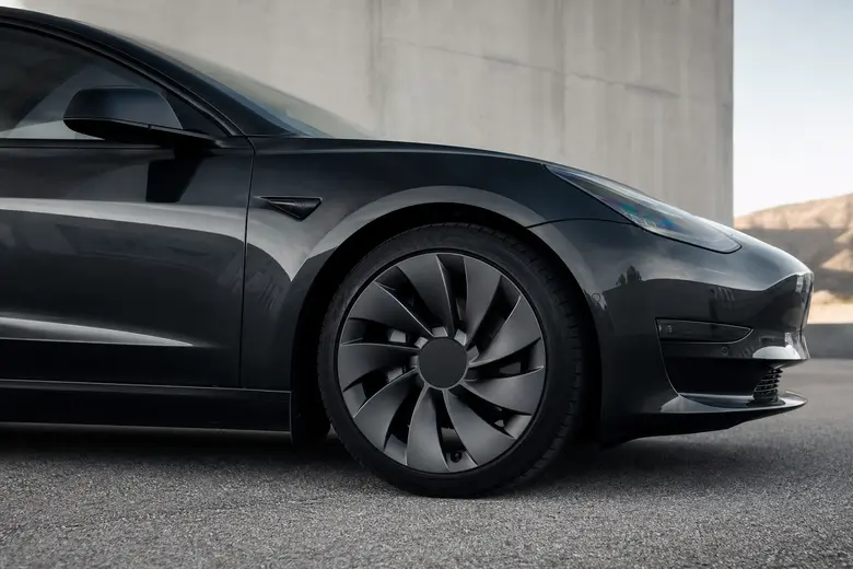 Enjoliveurs Uberturbine Tesla qualité : enjoliveurs Uberturbine Tesla de haute qualité pour votre voiture